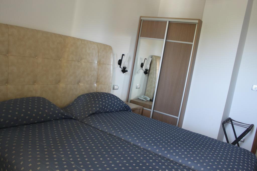 Sunny Suites Maleme Eksteriør billede