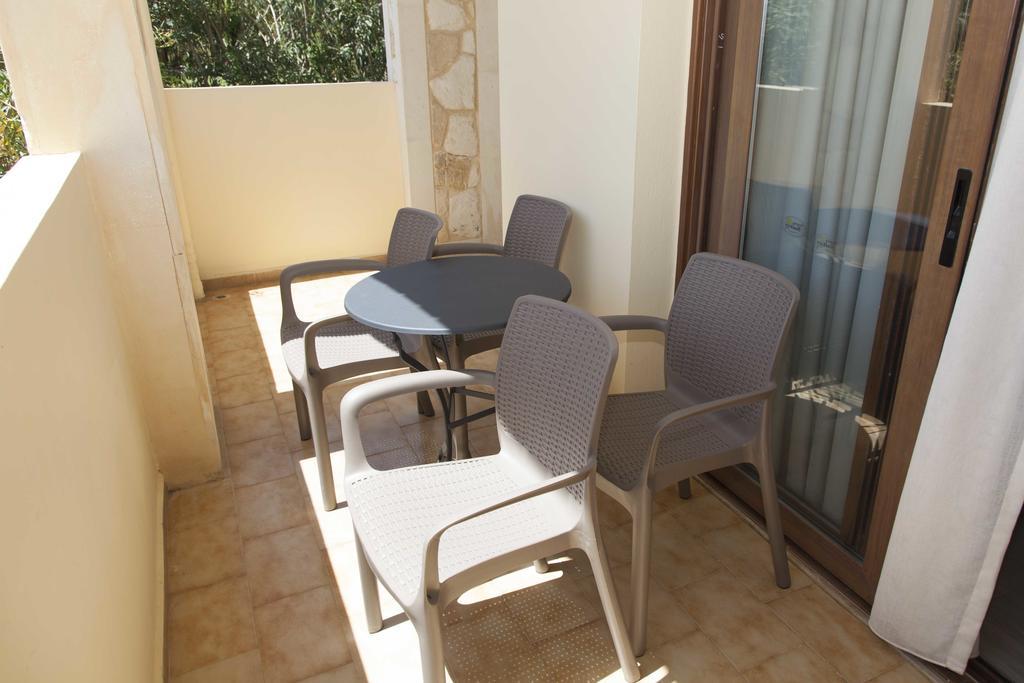 Sunny Suites Maleme Eksteriør billede