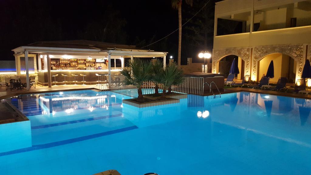 Sunny Suites Maleme Eksteriør billede