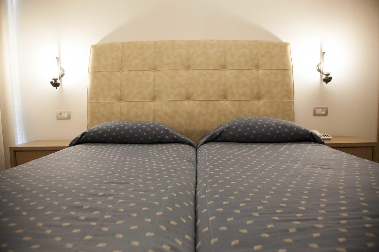 Sunny Suites Maleme Eksteriør billede